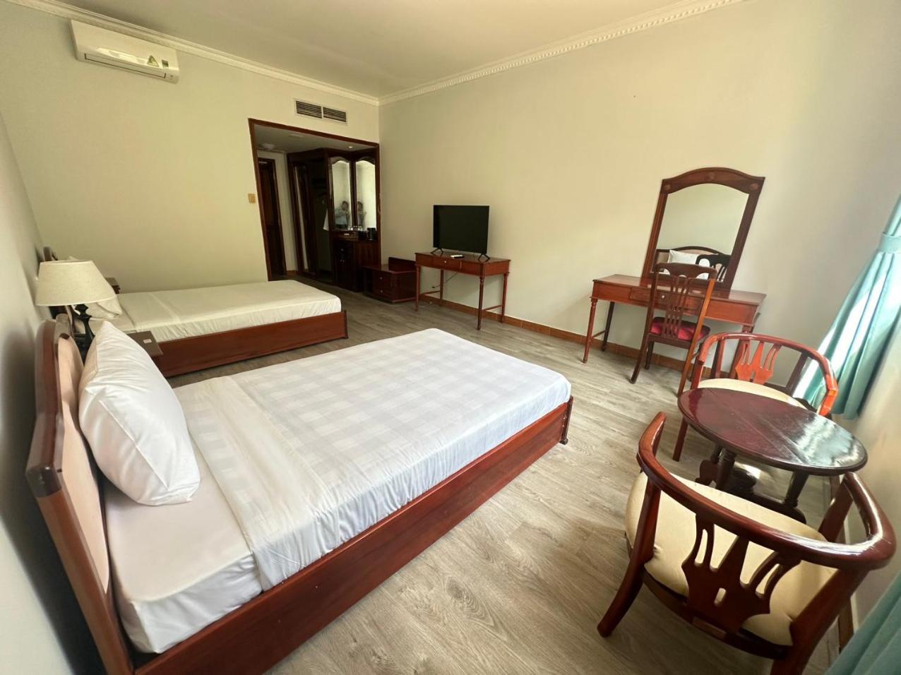 Ngoc Thu Hotel Шокчанг Экстерьер фото