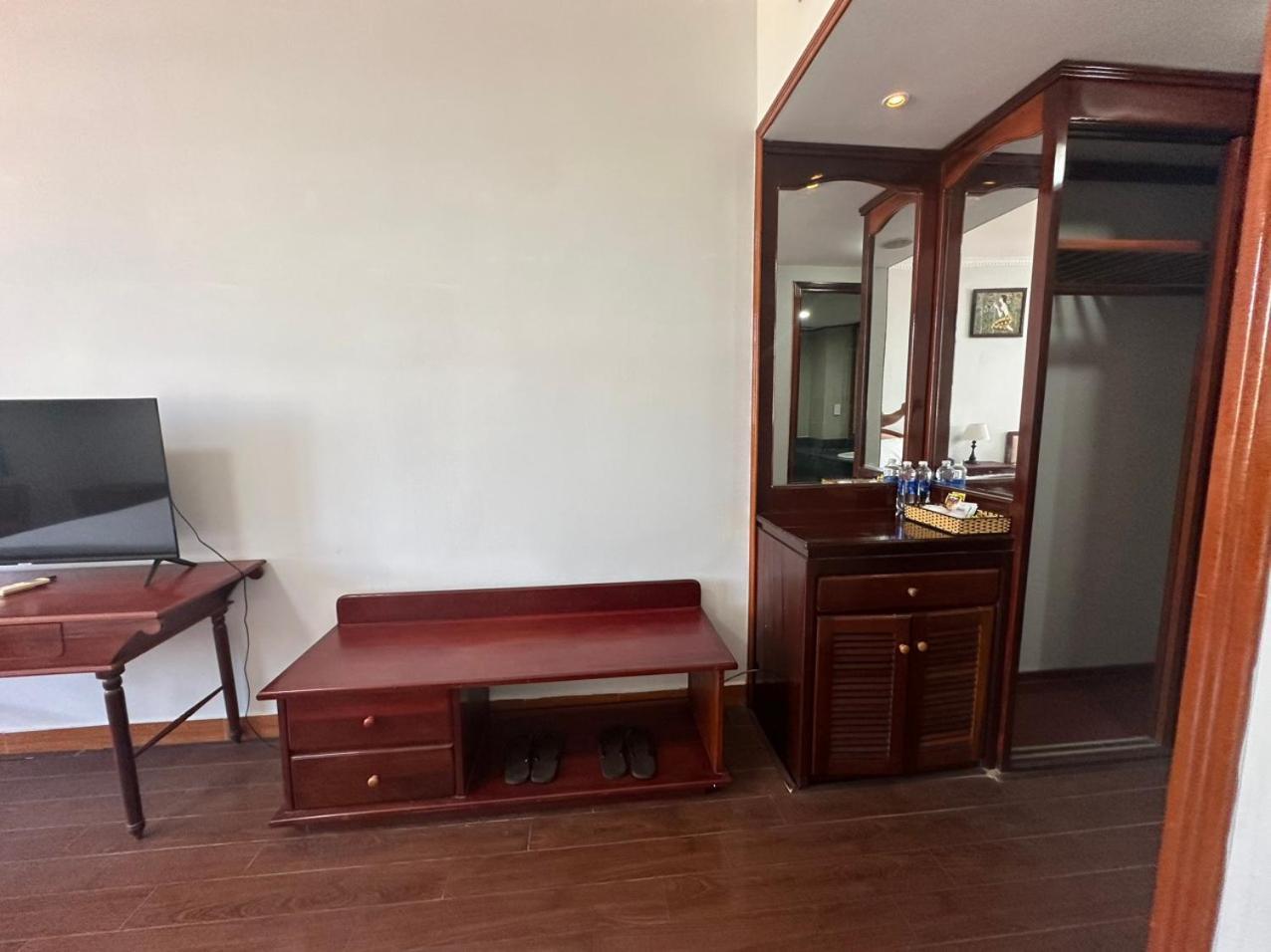 Ngoc Thu Hotel Шокчанг Экстерьер фото