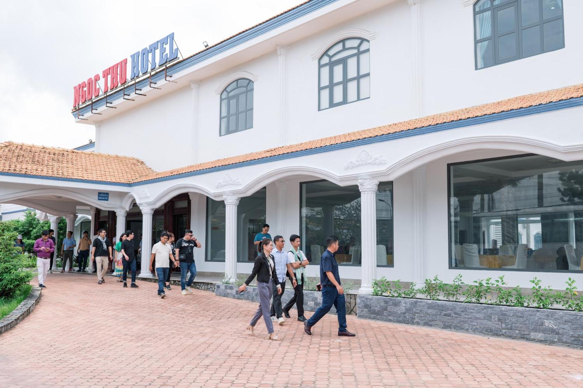 Ngoc Thu Hotel Шокчанг Экстерьер фото